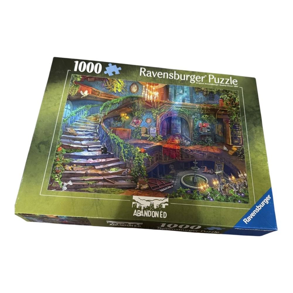 Ravensburger “Hotel Vacancy” 1000 Piece Puzzle Abandoned Series